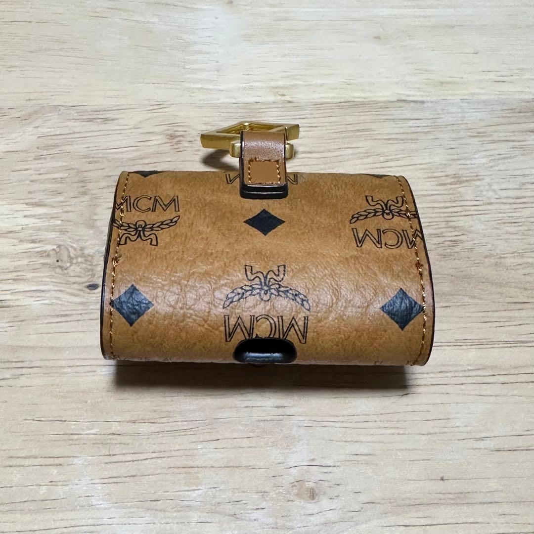 K*a様 【MCM×クレヨンしんちゃん】AirPods Pro ケース