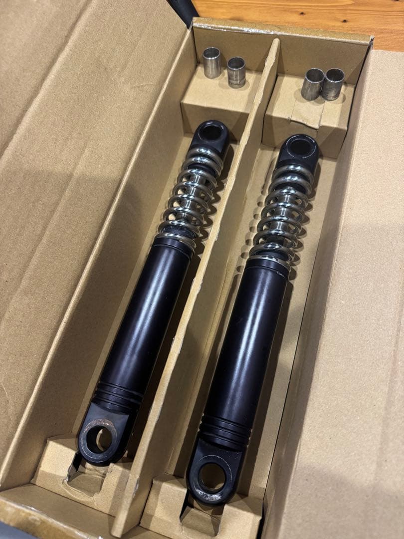 【希少品】イージーライダース ビレットサスペンション ハーレー SR400