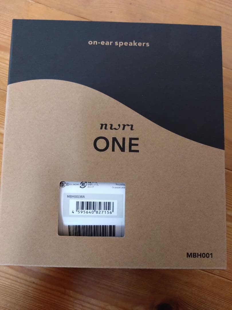 ONE オンイヤースピーカー