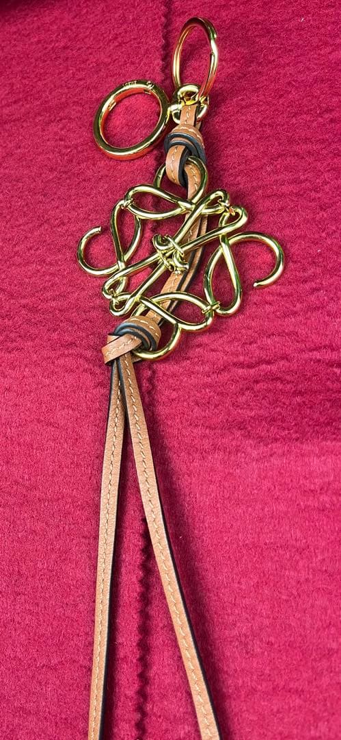 LOEWE アナグラムチャーム キーホルダー