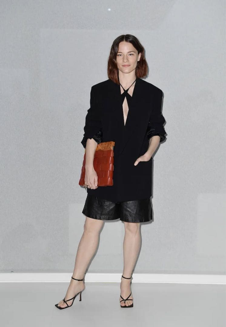 ボッテガ　クラッチバッグ　BV スナップ　レア　新品