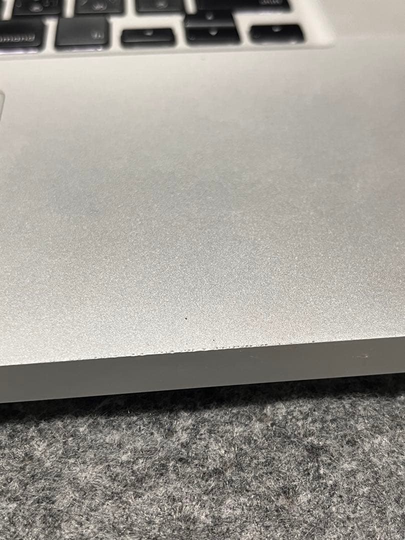 MacBookPro mid2010 メモリ8GB オマケ付き