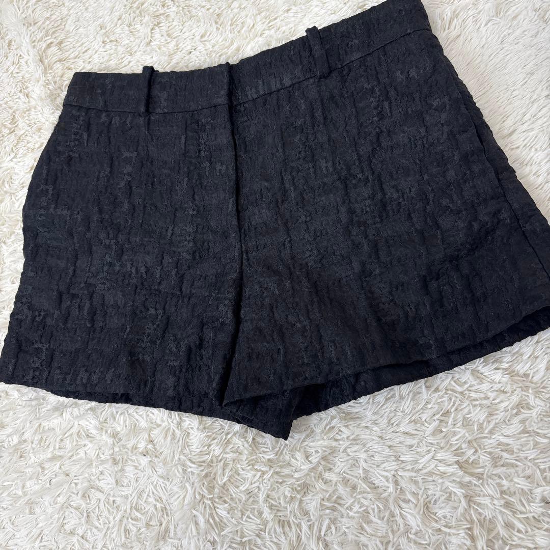 ことりショートパンツM 黒　ジャガード　シルク混　ゴールド金具