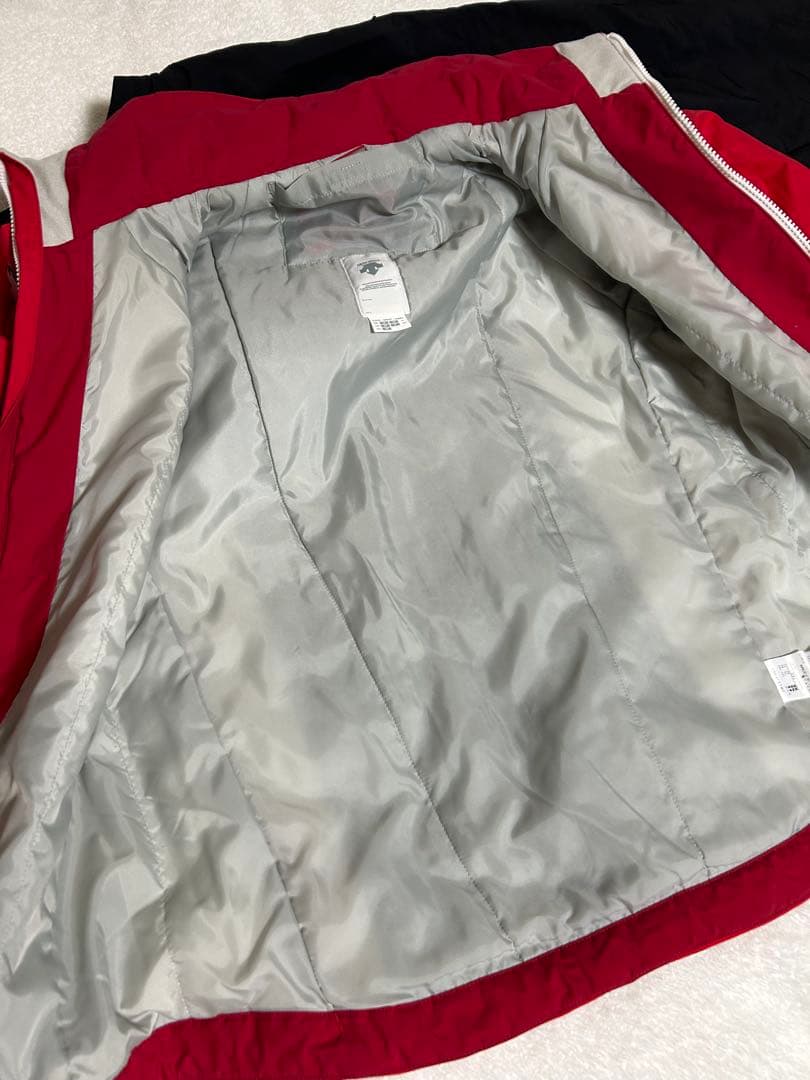 DESCENTE デサント　スキーウェア　男の子　スイスチームモデル　160