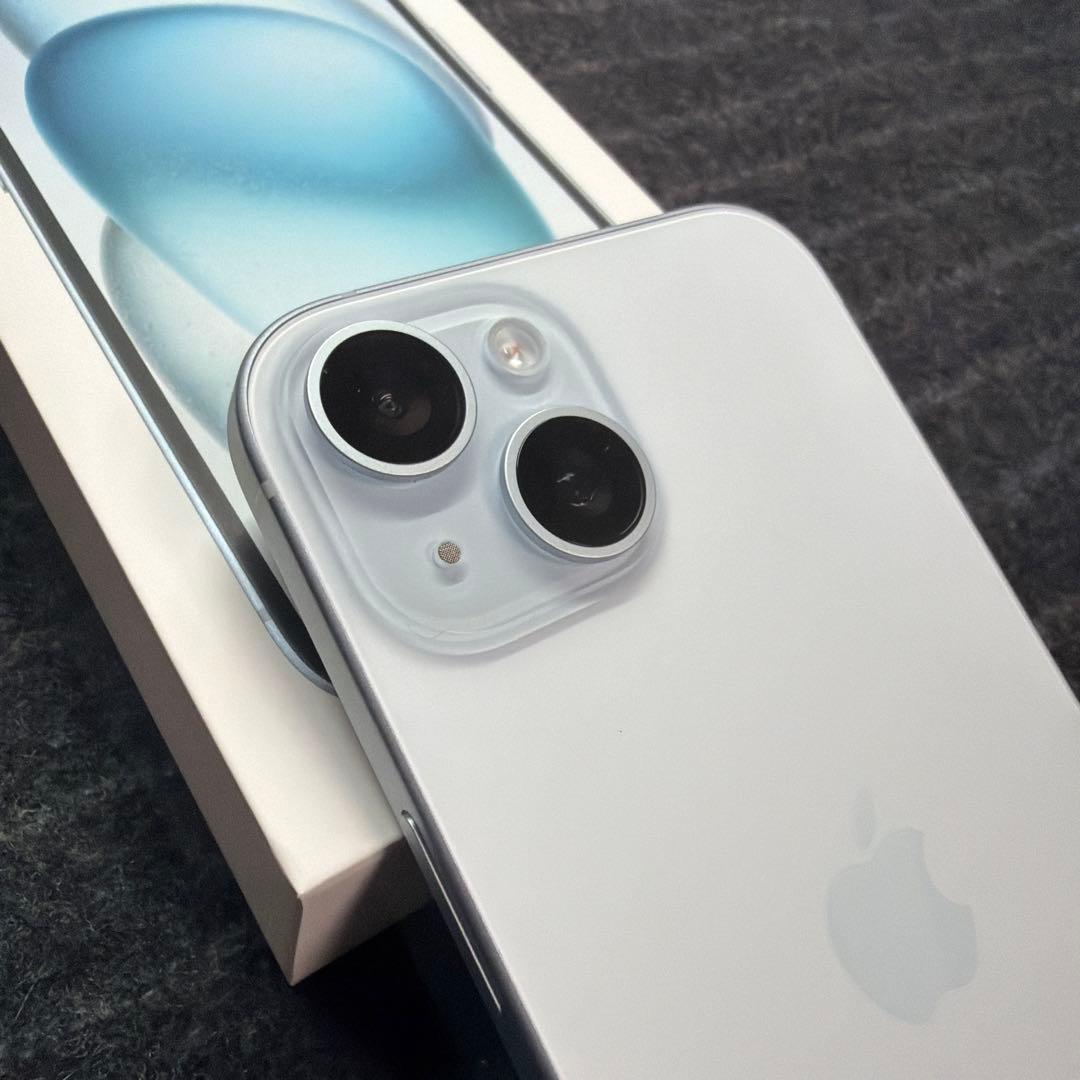 【美品】iPhone15 128GB ブルー（ホワイト） Appleストア購入品
