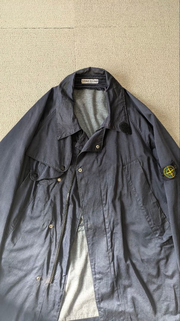 stone  RASO GOMMATO　トレンチコート
