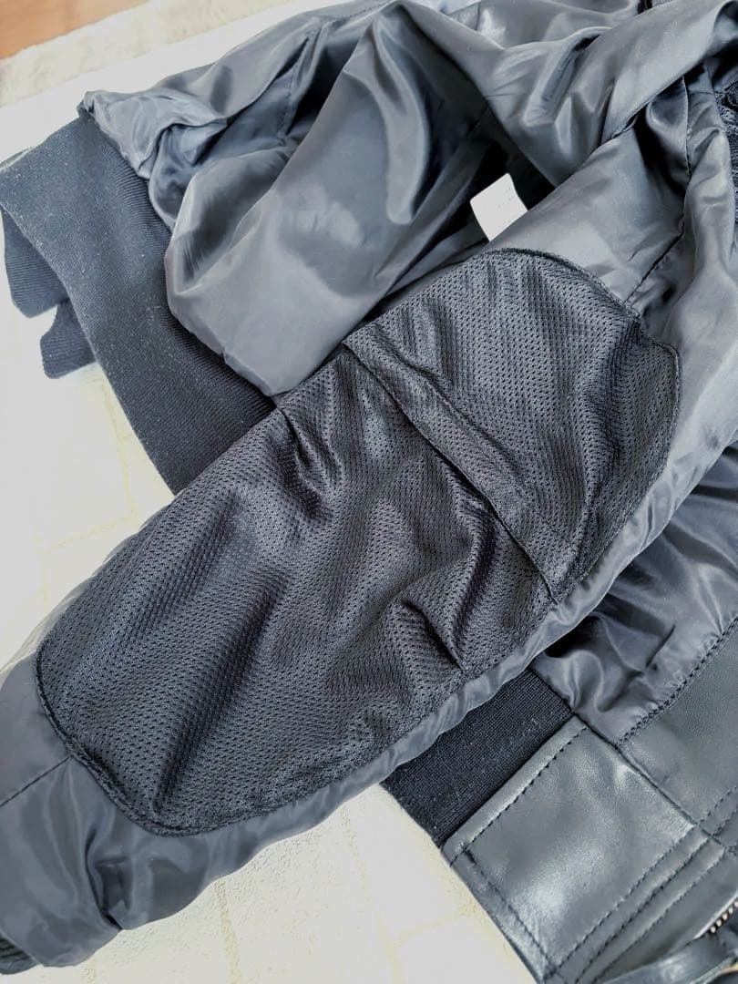 Willis& レザージャケット（牛革）　Mサイズ