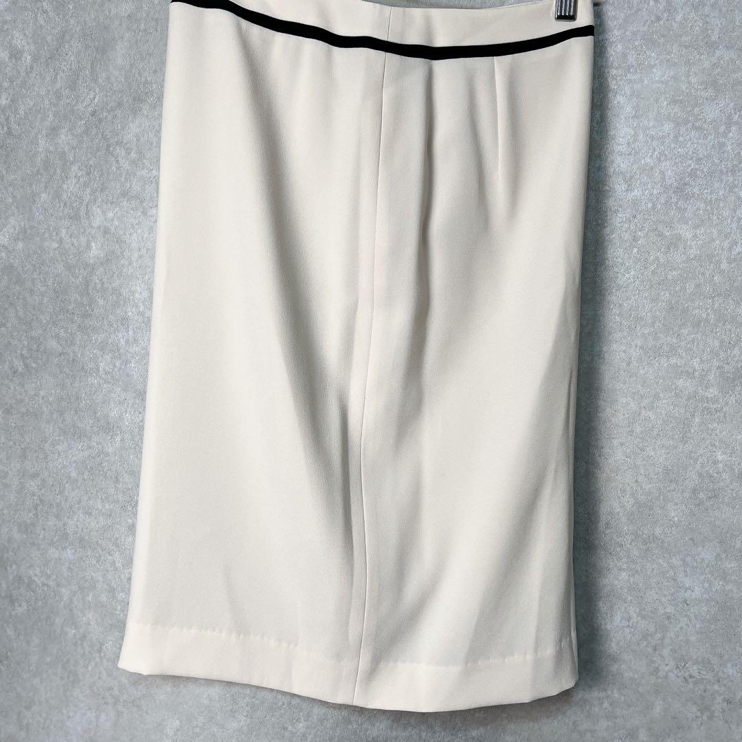 【美品】ベイジ セットアップノーカラー ジャケット CINDY シンディヌード