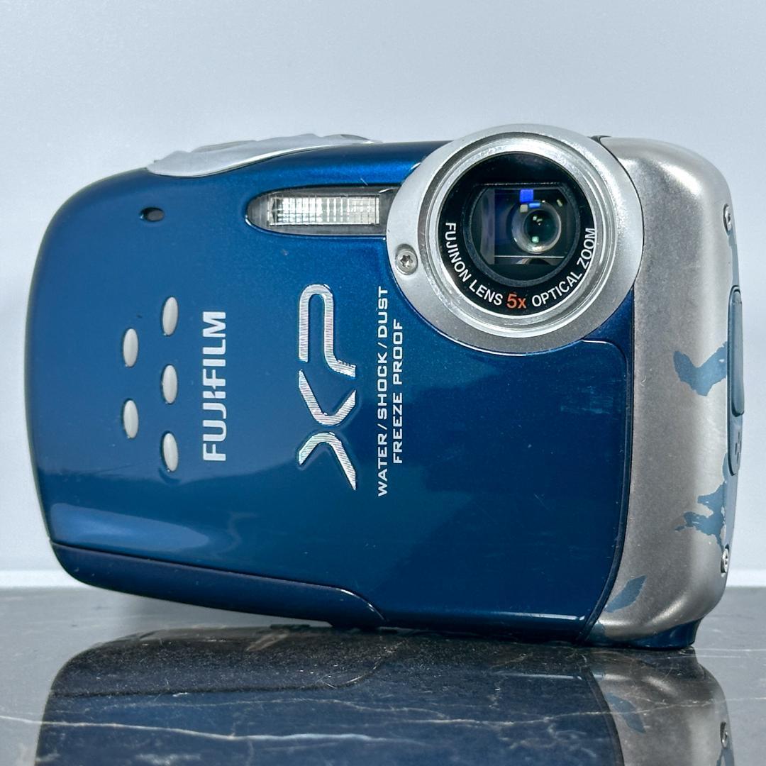 FUJIFILM フジフィルム FINEPIX XP10