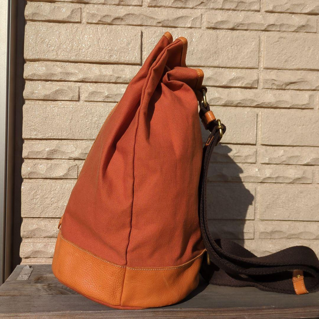 希少！IL BISONTE イルビゾンテ　ボンサック 巾着型ワンショルダーバッグ