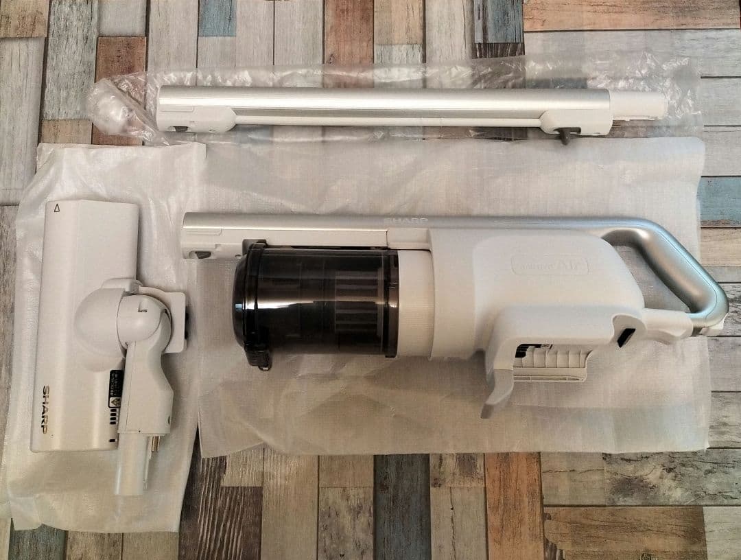 【SHARP】EC-SR9-W 充電式掃除機　ホワイト系　RACTIVE Air