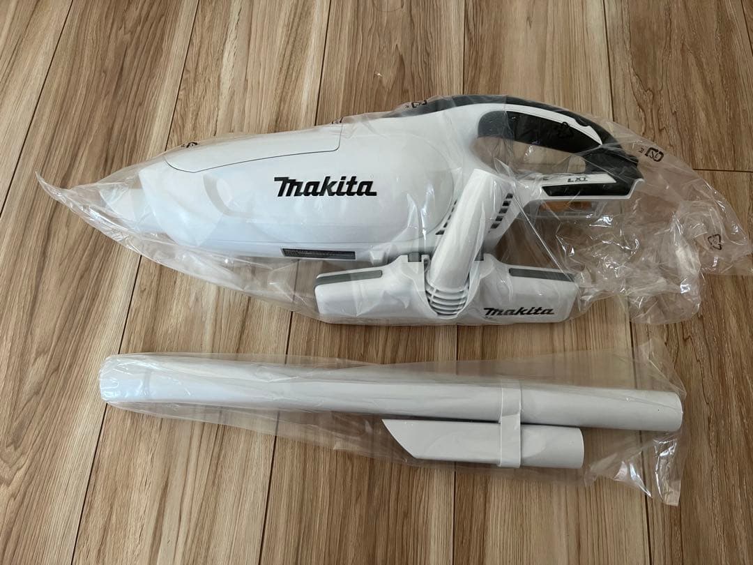 Makita CL182FDRFW クリーナー マキタ 新品 未使用 掃除機