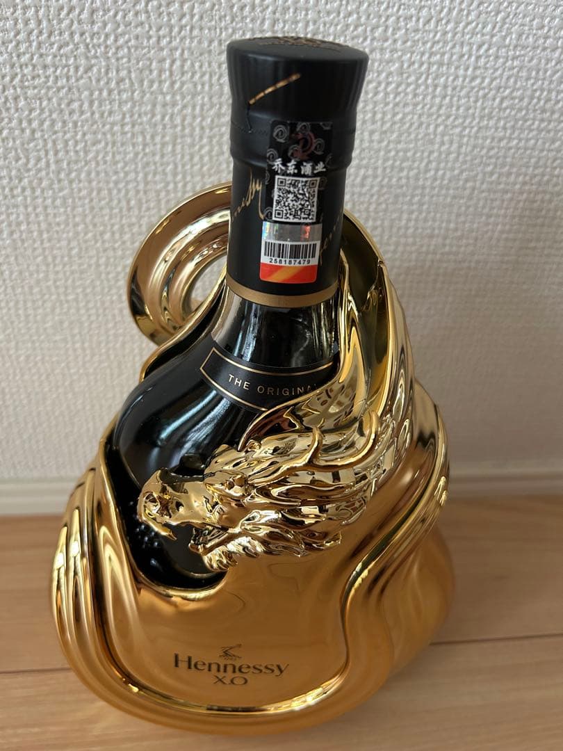 Hennessy XO ゴールドドラゴンボトル