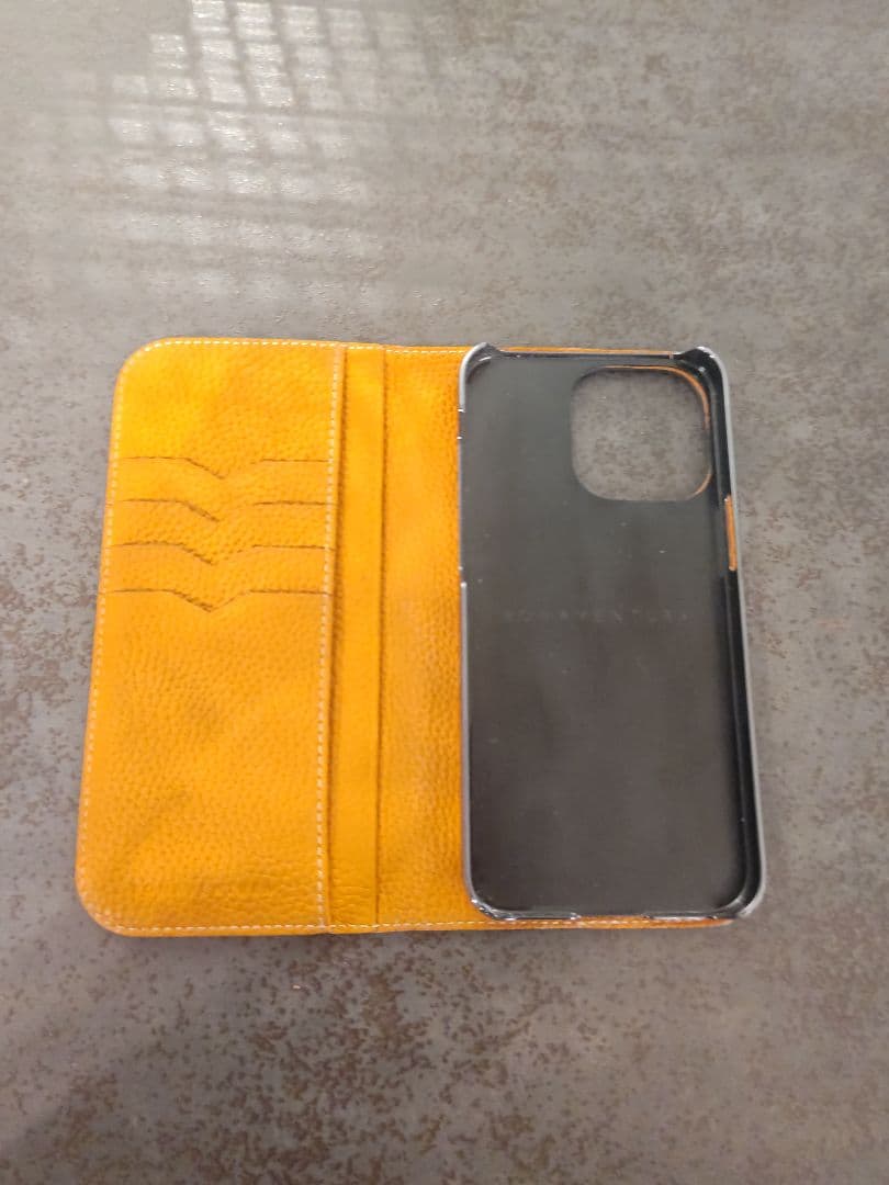 BONAVENTURA iPhone15pro手帳型ケース イエロー