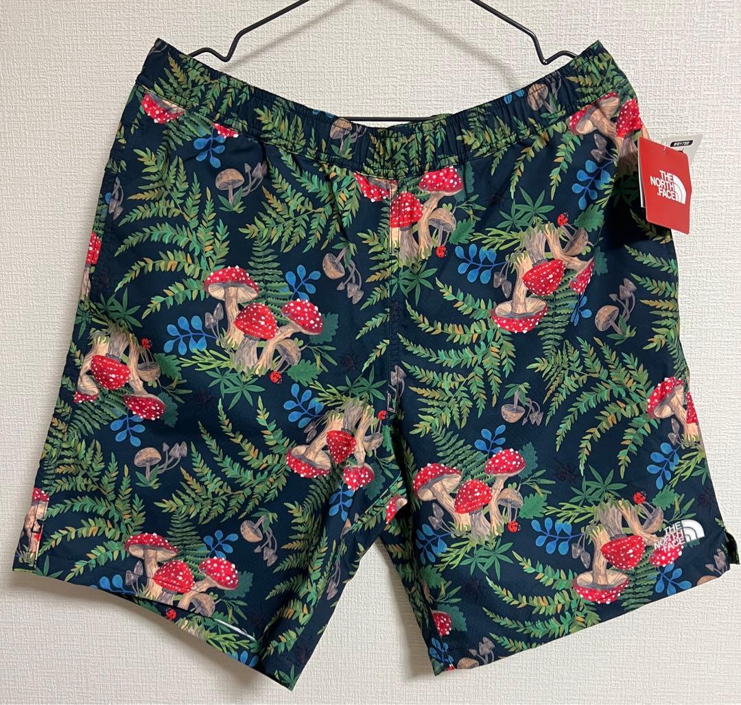 未使用）ノースフェイス ノベルティー　ショート パンツ　サイズXL キノコ柄