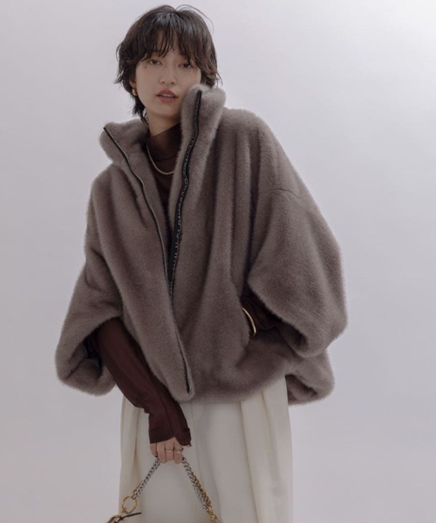 く*ろ様 人気完売品　Eimee Law ミンクファー スタンドネックショートコ