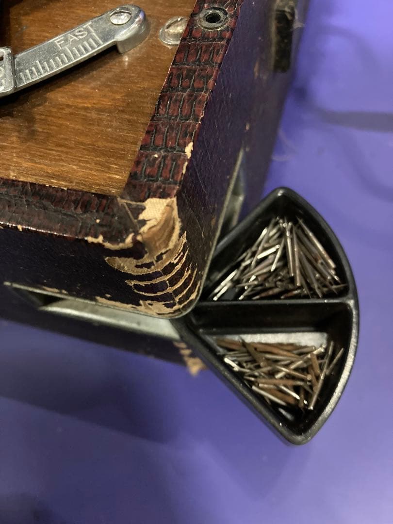 A）コロンビア Columbia ポータブル蓄音機 No.G-241