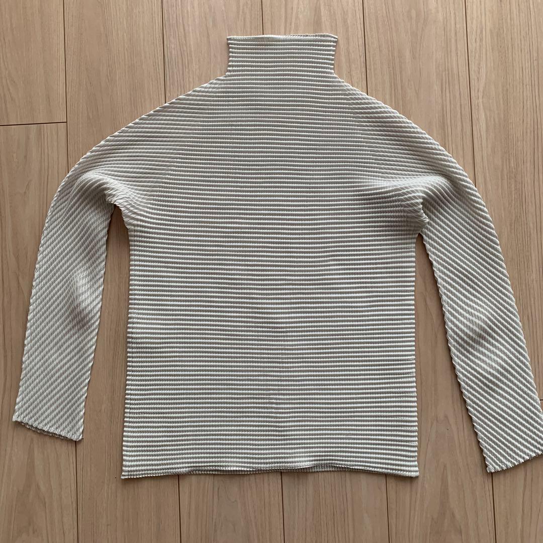 S*h様 ☆イッセイミヤケ プリーツカットソー☆