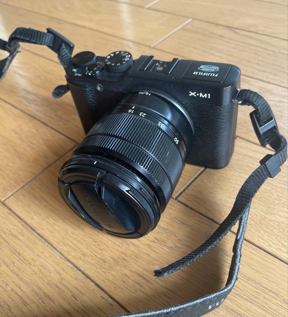 Fujifilm X-M1 ミラーレス一眼カメラ