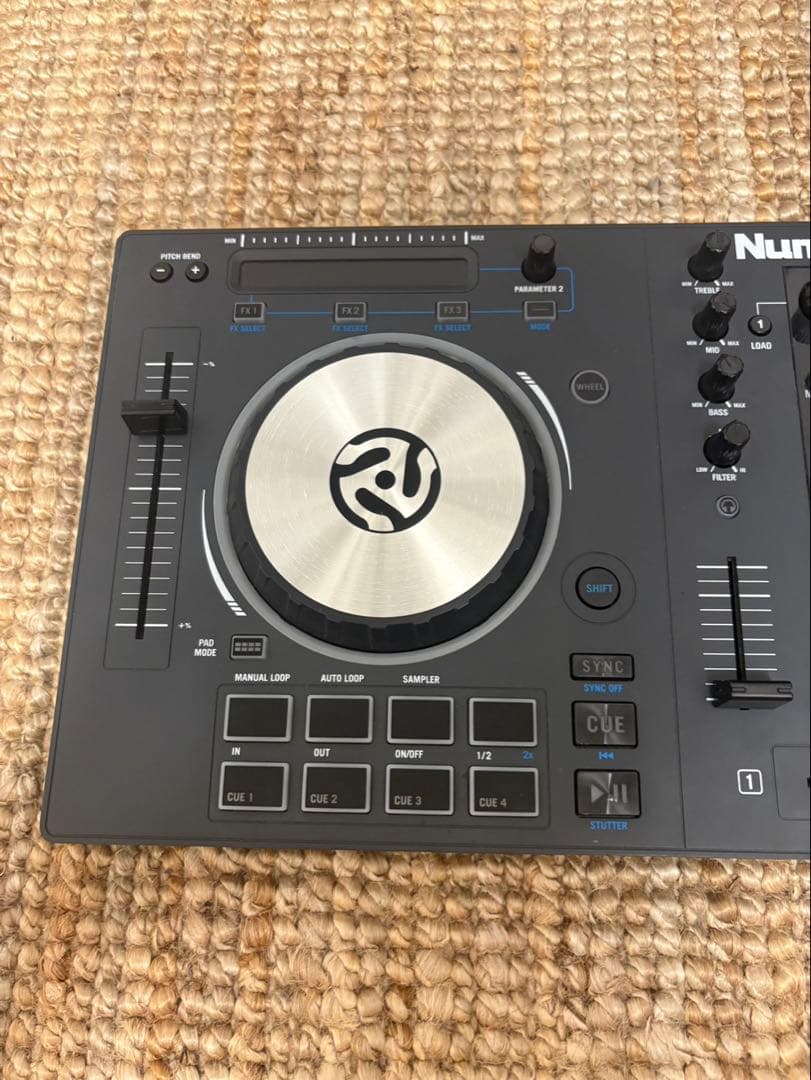 Numark DJコントローラー mixtrack 3 ヌマーク ニュマーク