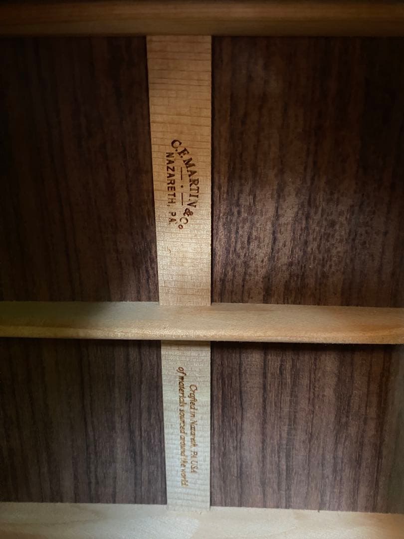 【C.F.Martin & Co.】J-40 縦ロゴ / 極めて美品【希少】