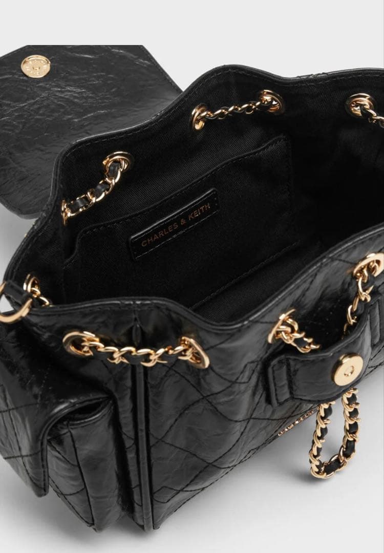 〈新品〉CHARLES&KEITH Duo 2wayフロントフラップバックパック