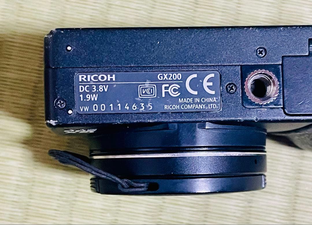 RICOH GX200 ブラック コンパクトデジタルカメラ　動作未確認