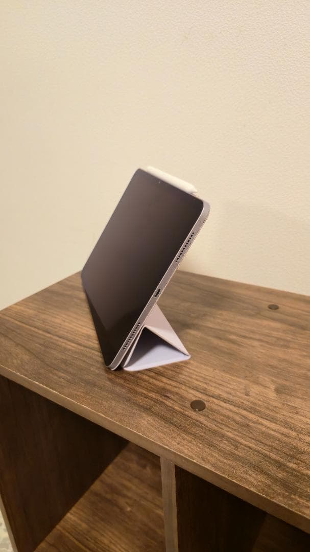 iPad Air (M2) 128GB、Apple Pencil Pro、ケース