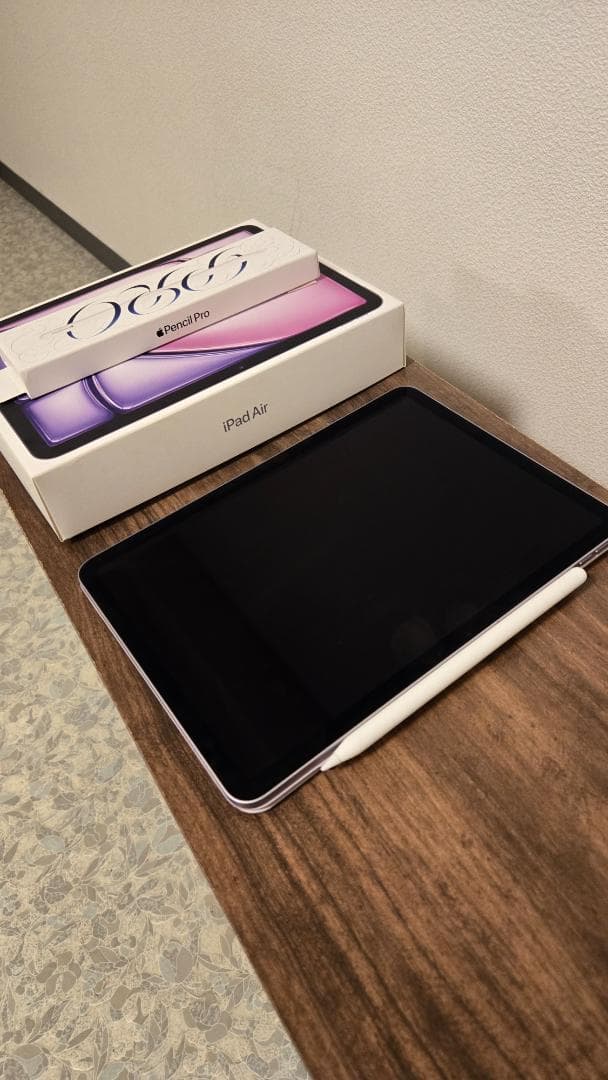 iPad Air (M2) 128GB、Apple Pencil Pro、ケース