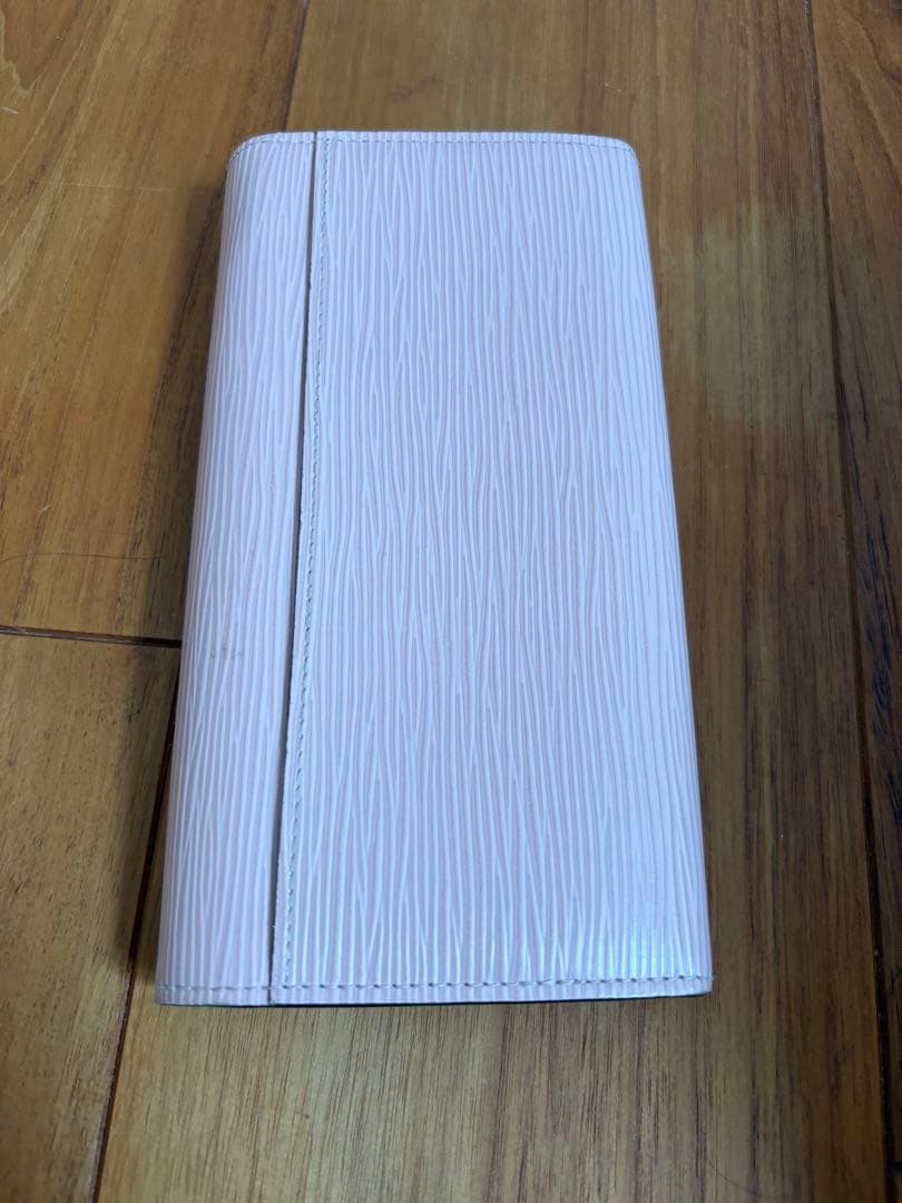 ルイヴィトン　ピンク エピ　長財布