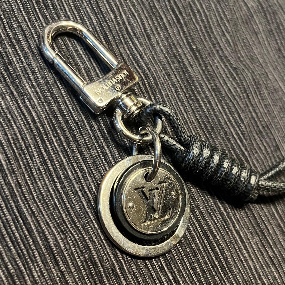 【値下げ】Louis Vuitton キーホルダー ブラック