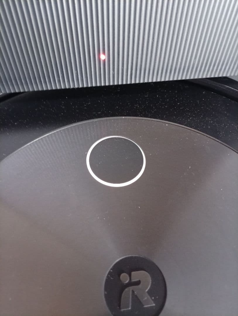 iRobot Roomba J7 本体 充電ステーション付き　作動良好 自動掃除