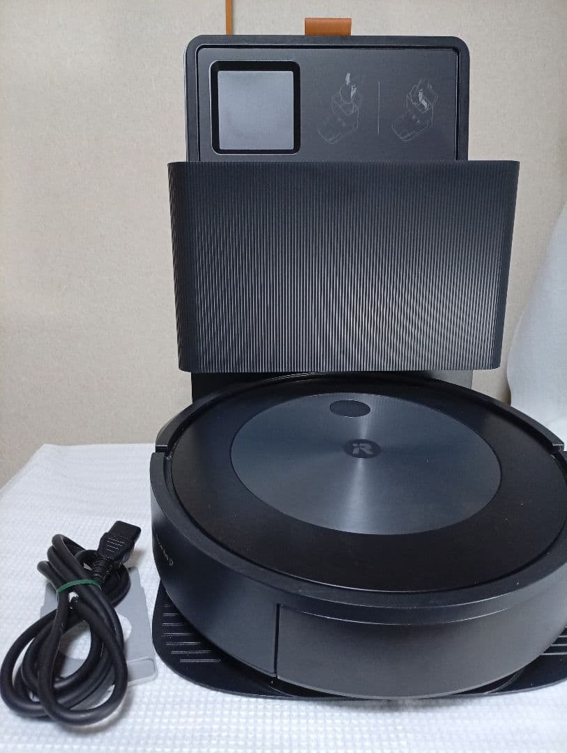iRobot Roomba J7 本体 充電ステーション付き　作動良好 自動掃除