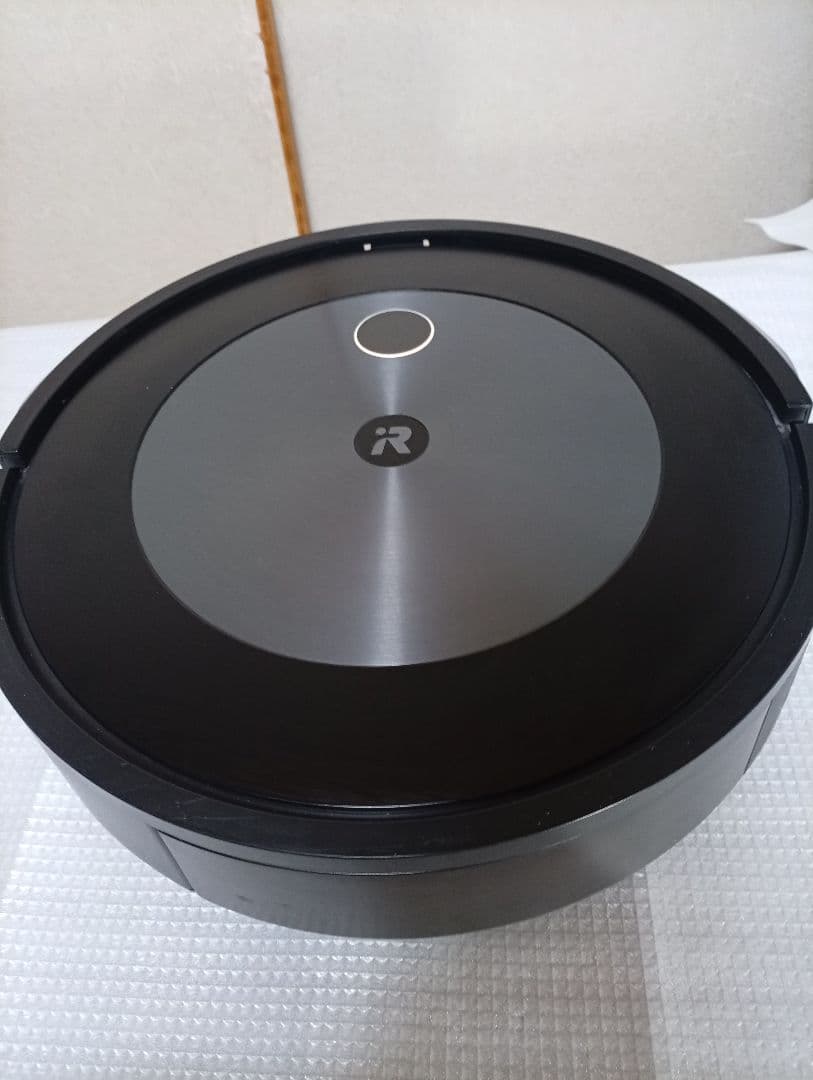 iRobot Roomba J7 本体 充電ステーション付き　作動良好 自動掃除