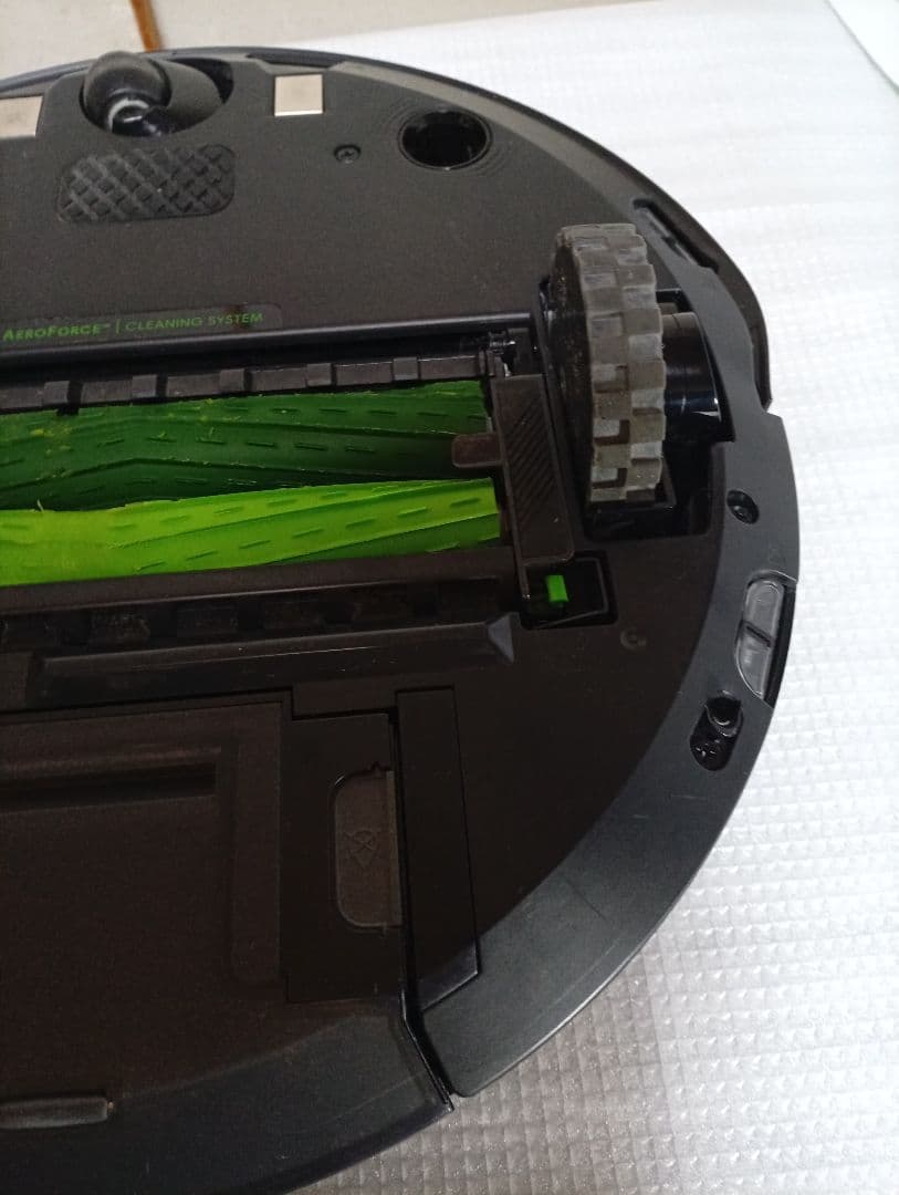 iRobot Roomba J7 本体 充電ステーション付き　作動良好 自動掃除