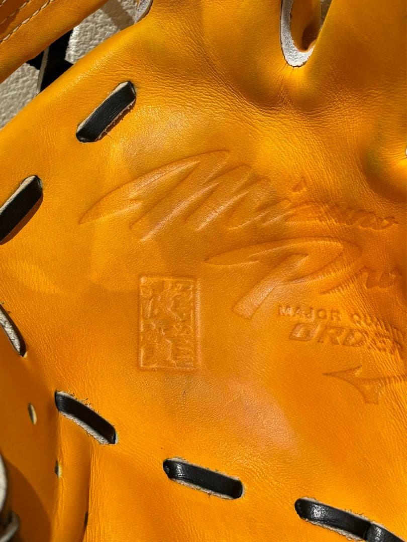 ミズノプロ　クラフトマン監修グラブ　坂本モデル