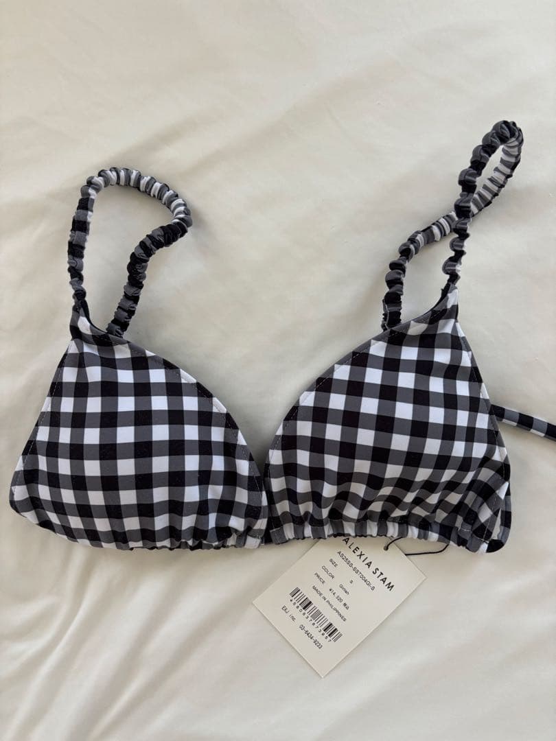 B.　アリシアスタン　Madeline Girlish