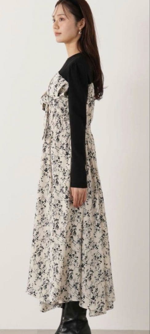 プロポーションボディドレッシング　フロントリボン花柄ドッキングワンピース