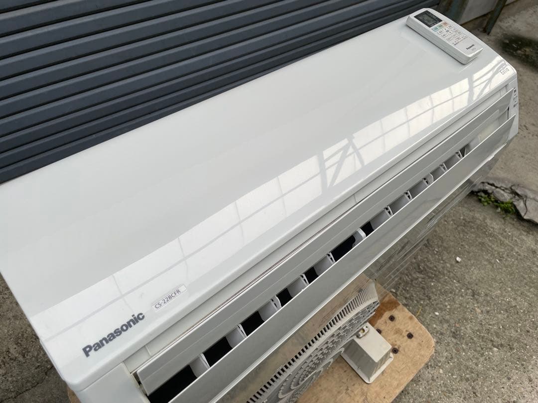 割と綺麗　Panasonic 6畳用エアコン　エオリア　CS-228CFR