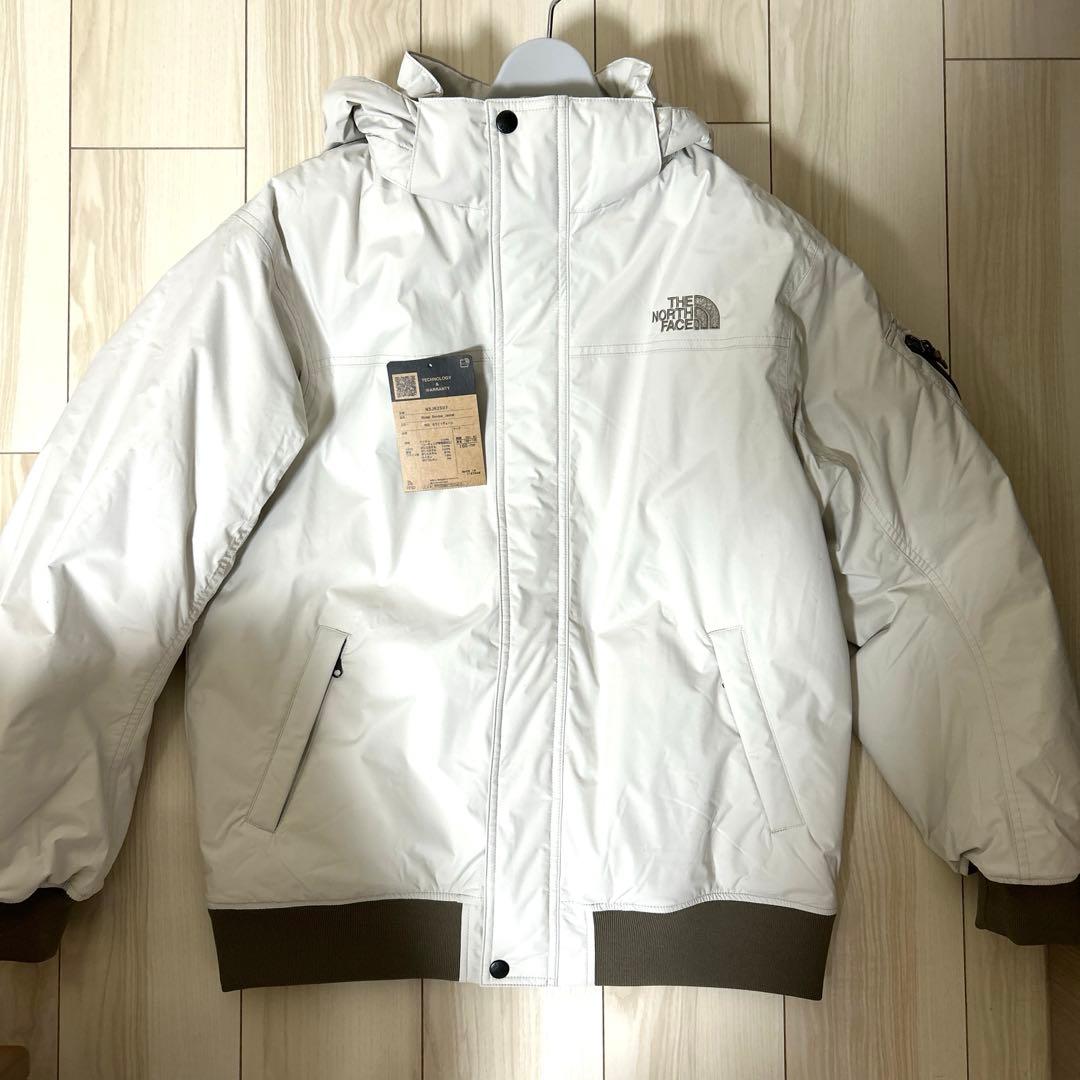 THE NORTH FACE ウィンターボンバージャケット　ホワイトデューン