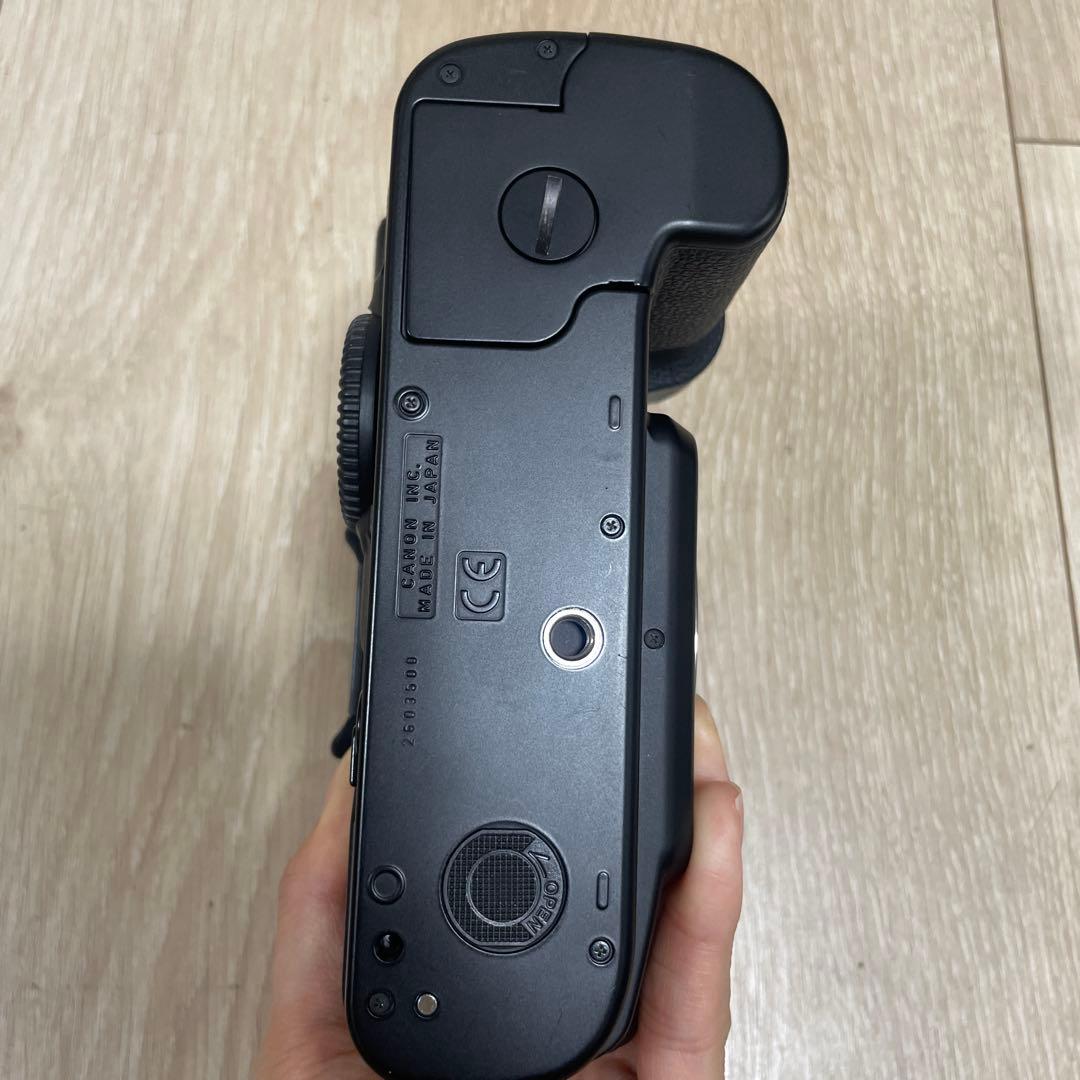 Canon キヤノン EOS3フィルムカメラ　ボディ　ジャンク品