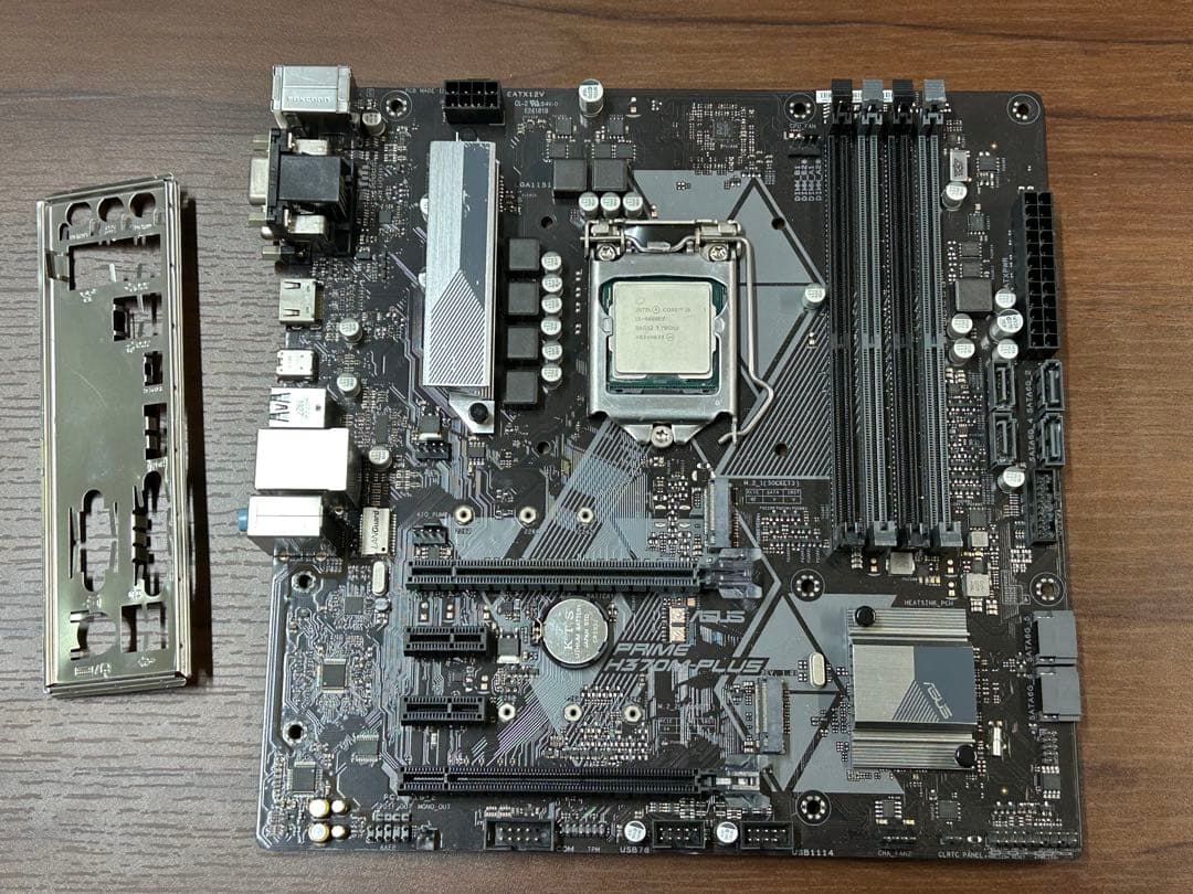 S*g様 Intel Core i5-9600KF マザーボード・CPU・クーラ