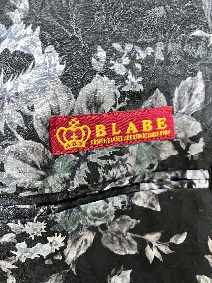 オーダースーツ　ブラック　ストライプ　Ｌ相当