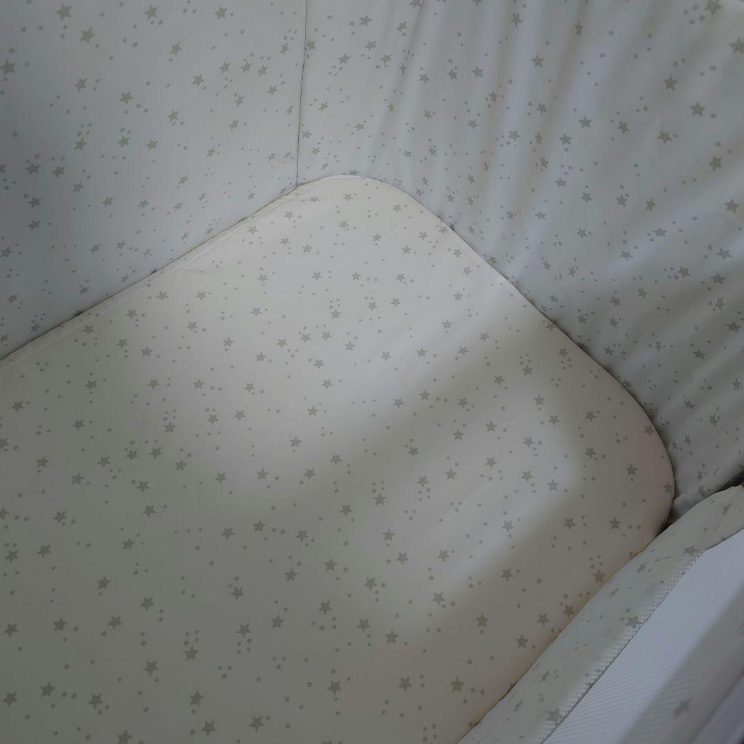 HZDMJ ベビーベッド　コンパクト