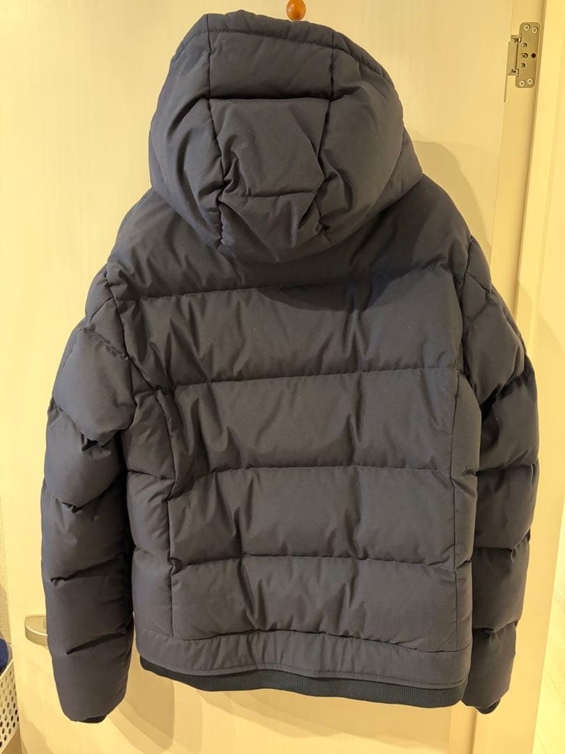 AKM ダウンジャケットNAVY 紺色　細身　マット色　迷彩ライナー　防寒性抜群