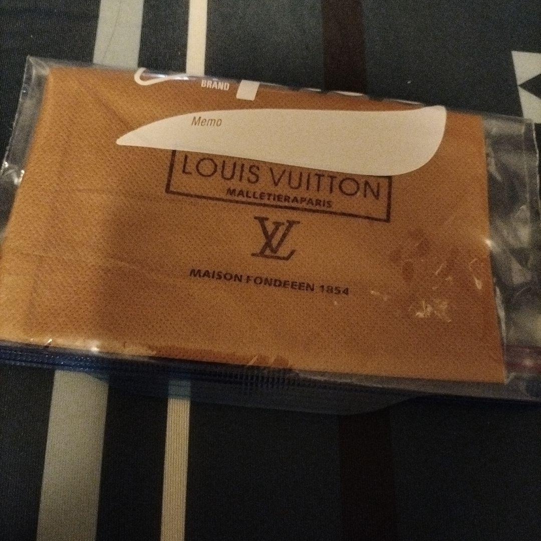 ルイヴィトンゴールド ウォレットチェーン