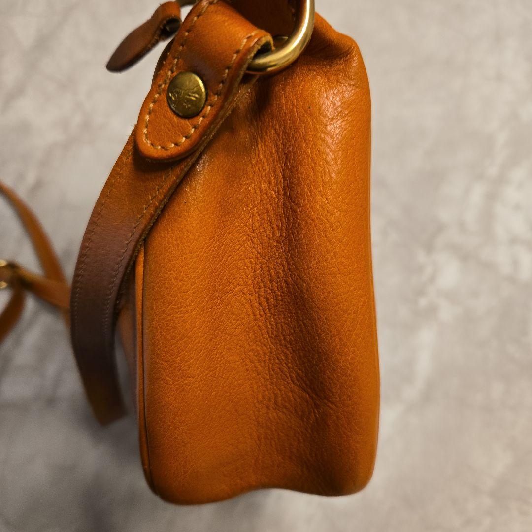 イルビゾンテ ショルダーバッグ 本革 キャメル ハーフムーン