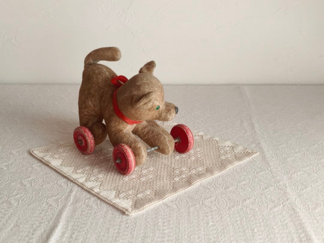 * antique toy ❀* 古い古い 玩具の ワンちゃん