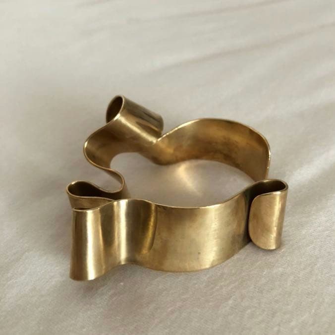 1点もの moe 真鍮 バングル　vintage アンティーク