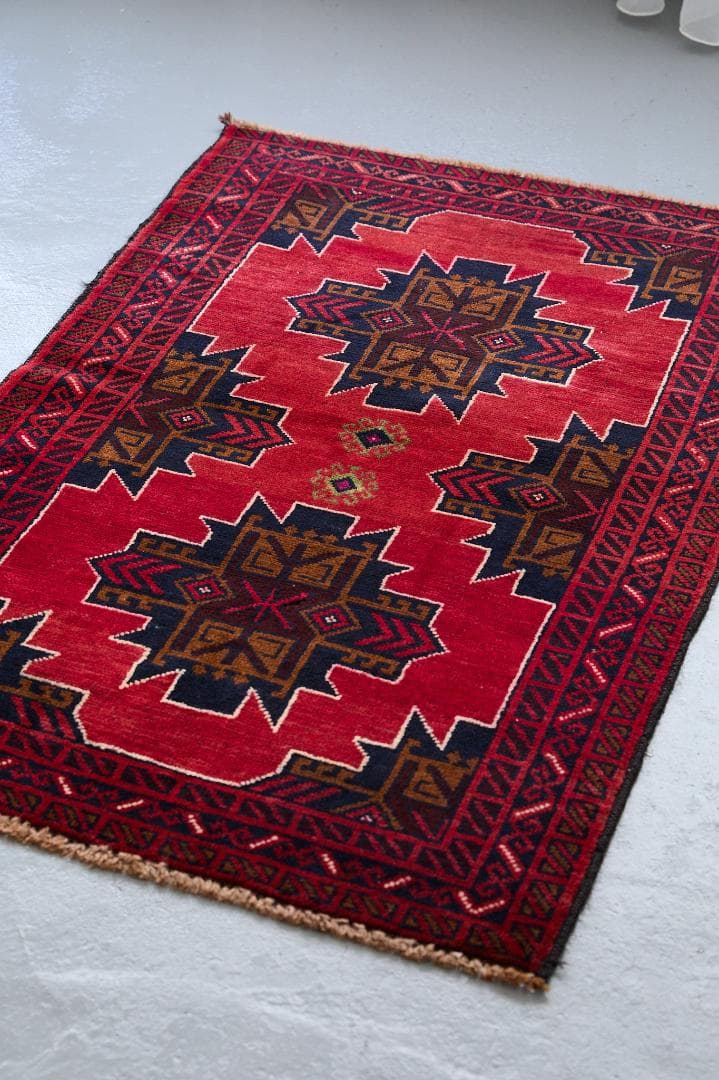 ヴィンテージラグ　トライバルラグ　バルーチ族　ウール（135×87cm）濃茶・赤